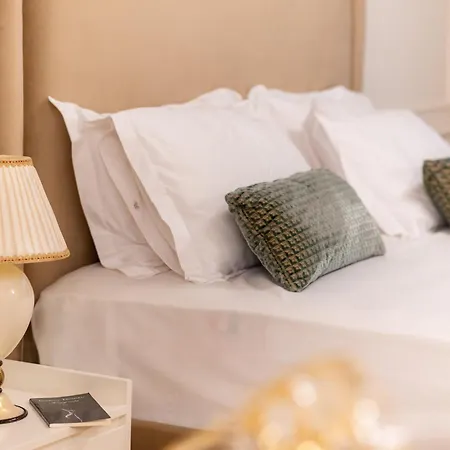 Garden Luxury Residences 아파트